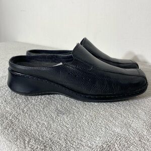 Naturalizer Black Leather Mules Square Toe Slip On 7